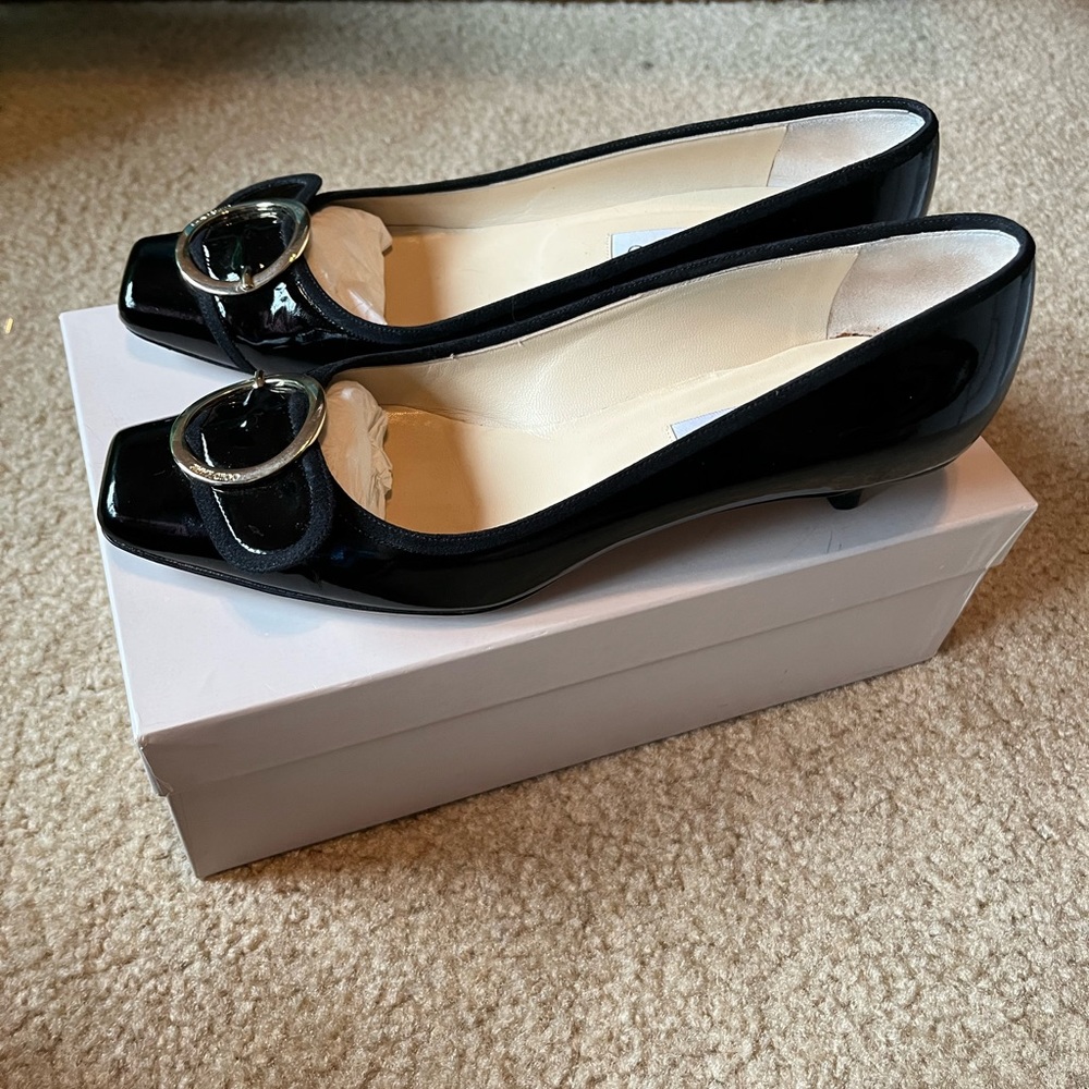 Jimmy Choo Vintage patent black pumps/ heels size 38 1/2 or Womens 7.5